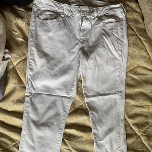 White Denim Capri Pants